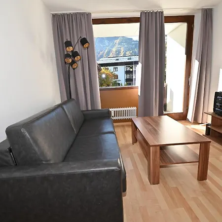 Haus 3 16 - Lowbudget Apartment *