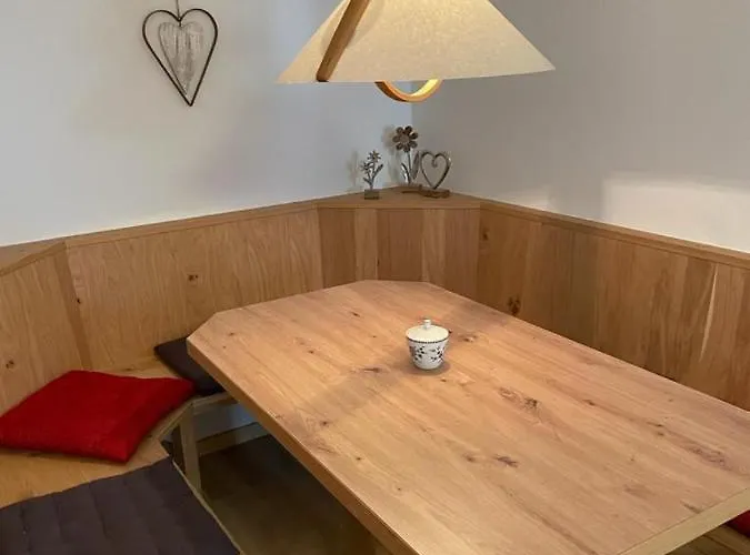 Apartment Haus 3 16 - Lowbudget